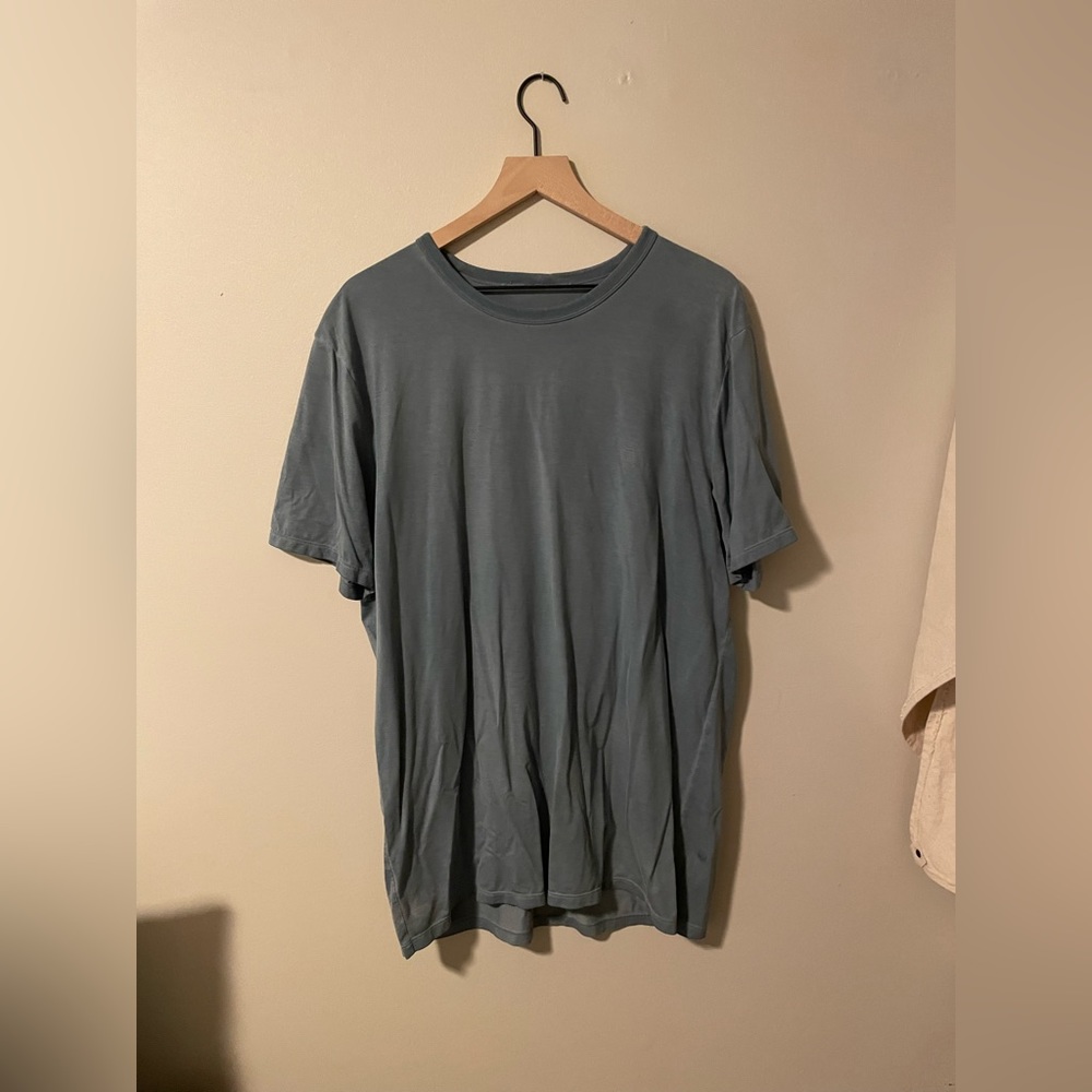 lululemon fundamental t-shirt